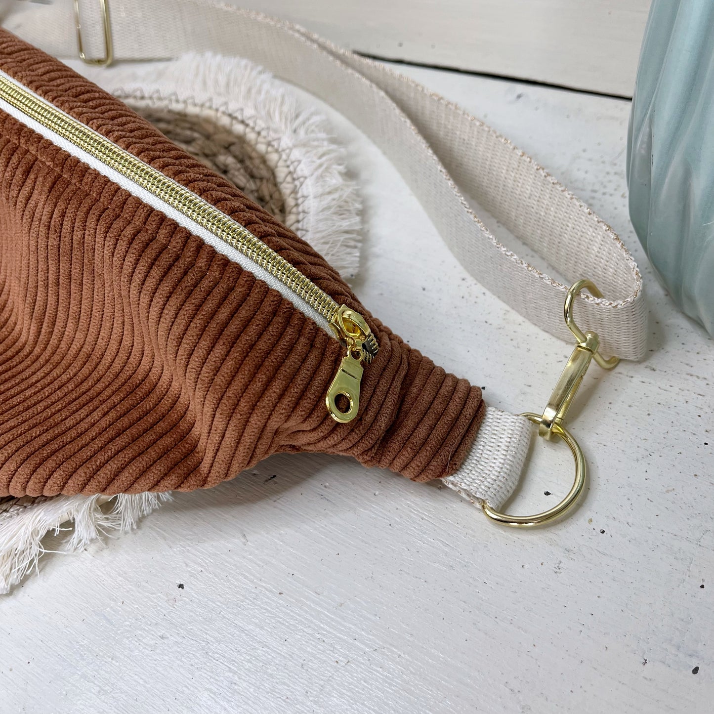 Sac Banane Velours côtelé couleur Noisette, sangle réglable coton lurex